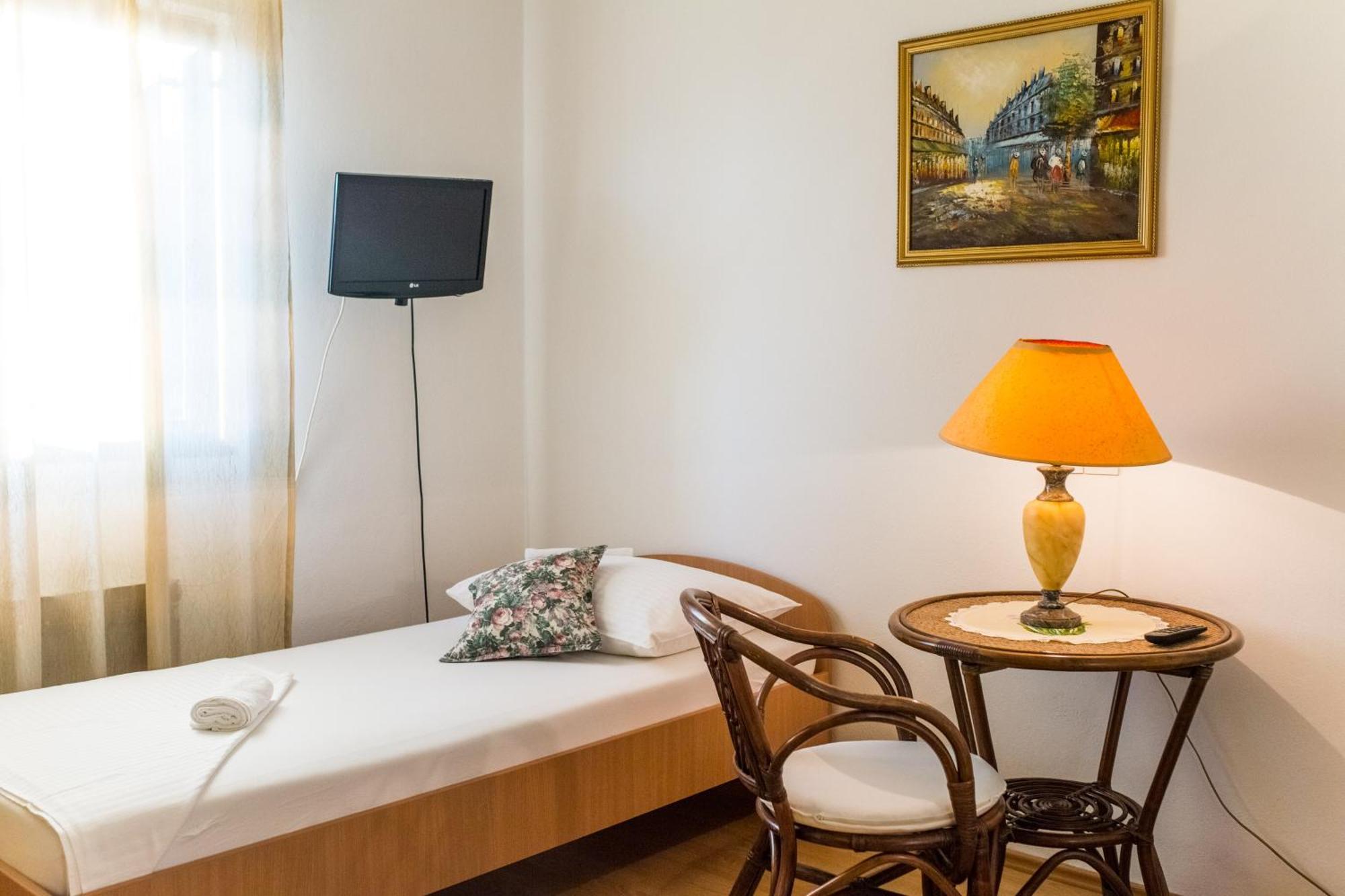 Apartment Mande Брист Экстерьер фото
