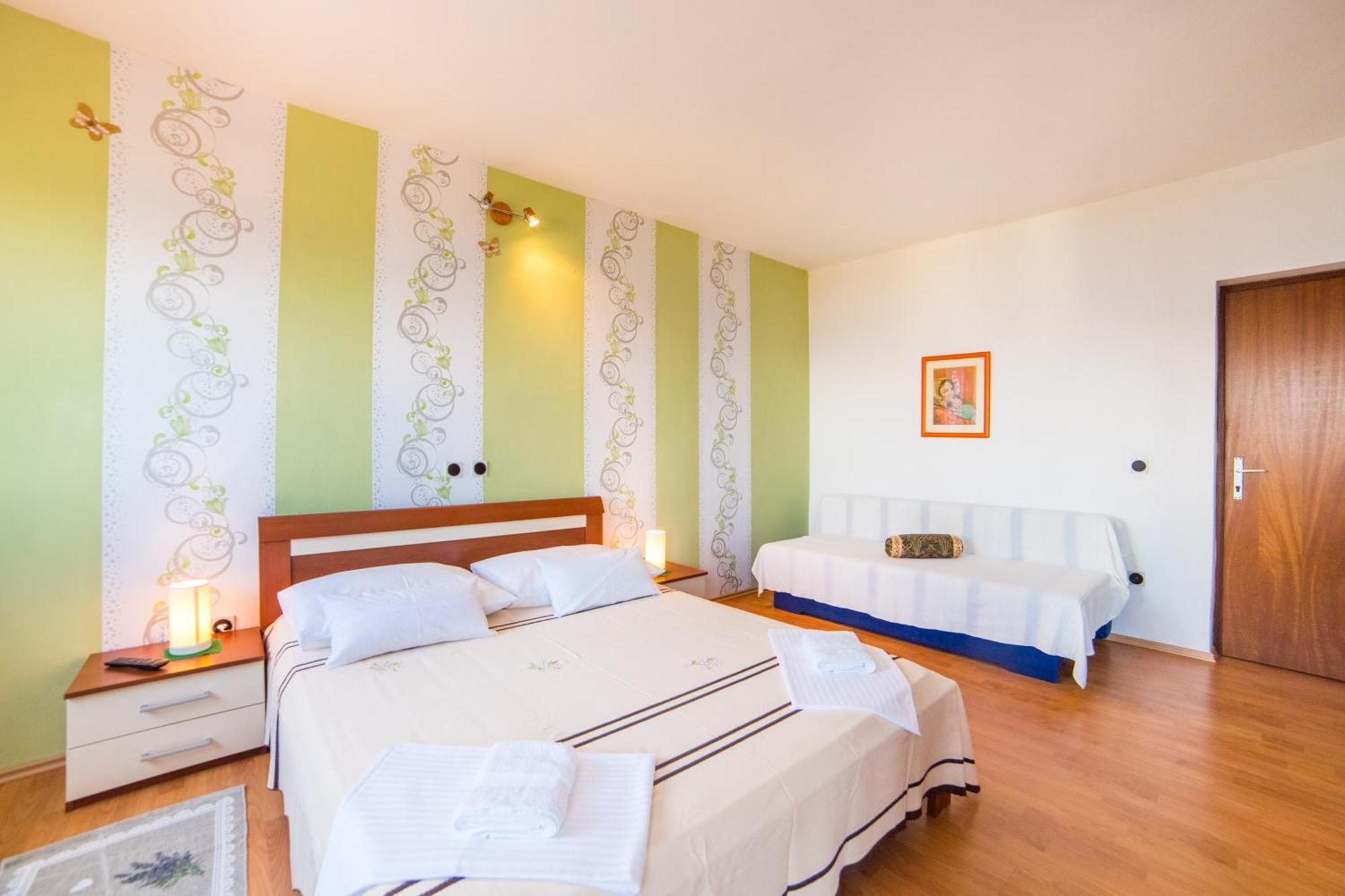 Apartment Mande Брист Экстерьер фото