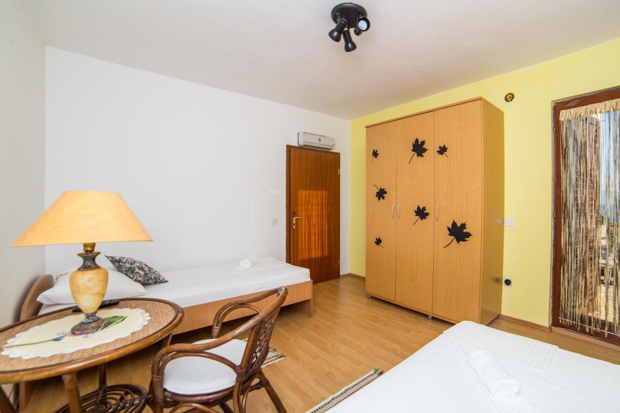 Apartment Mande Брист Экстерьер фото